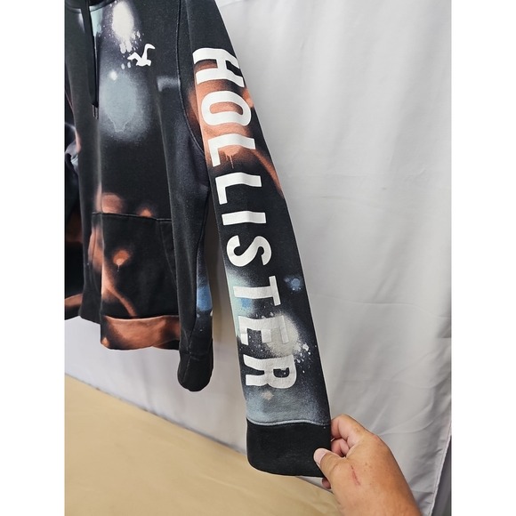Hollister Men's Black Hoodie with Red and Blue Paint T-Shirt Spellout Birds L - Picture 6 of 13